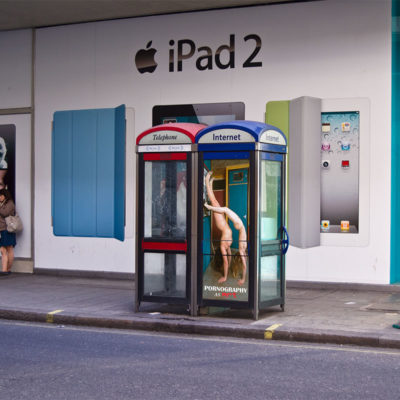 iPad 2,******************************************* Oxford street